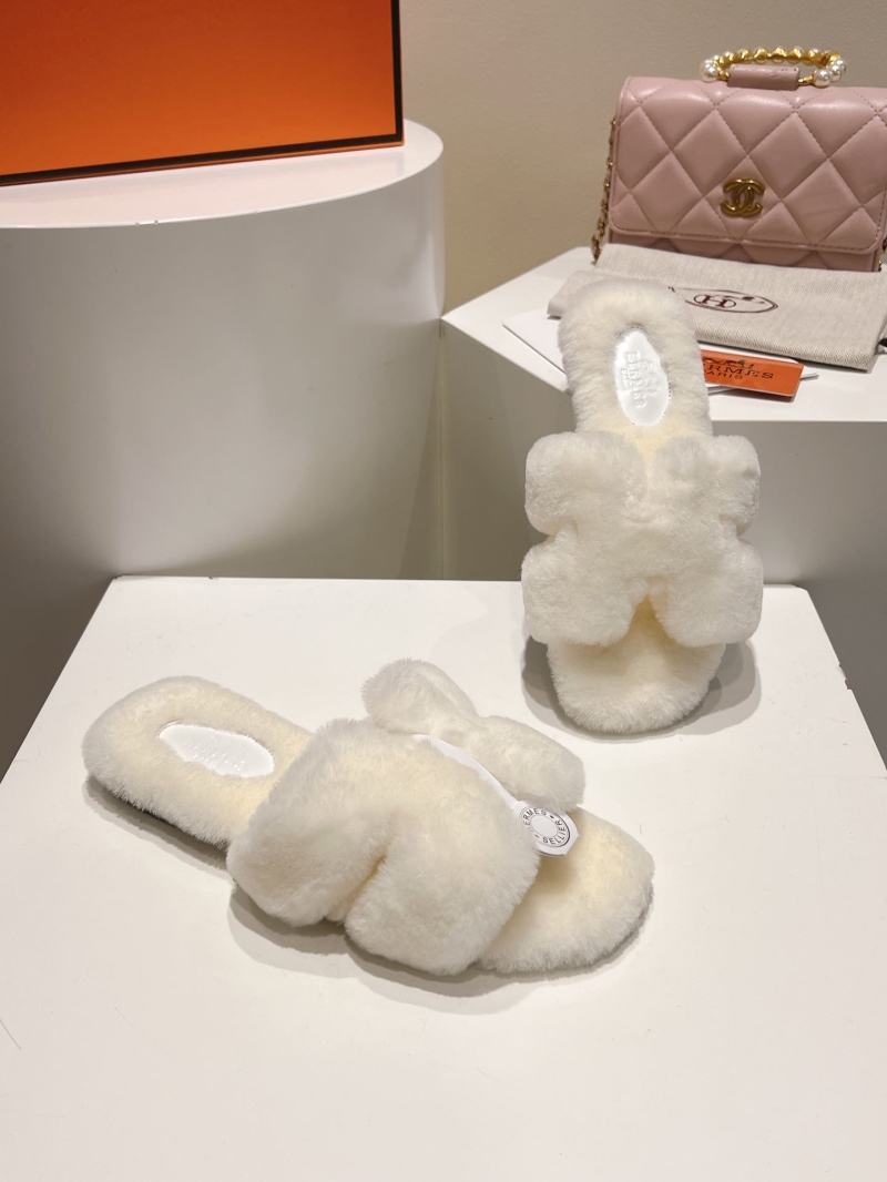 Hermes Slippers